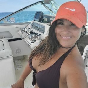 Meet your Posher, Deliabeth